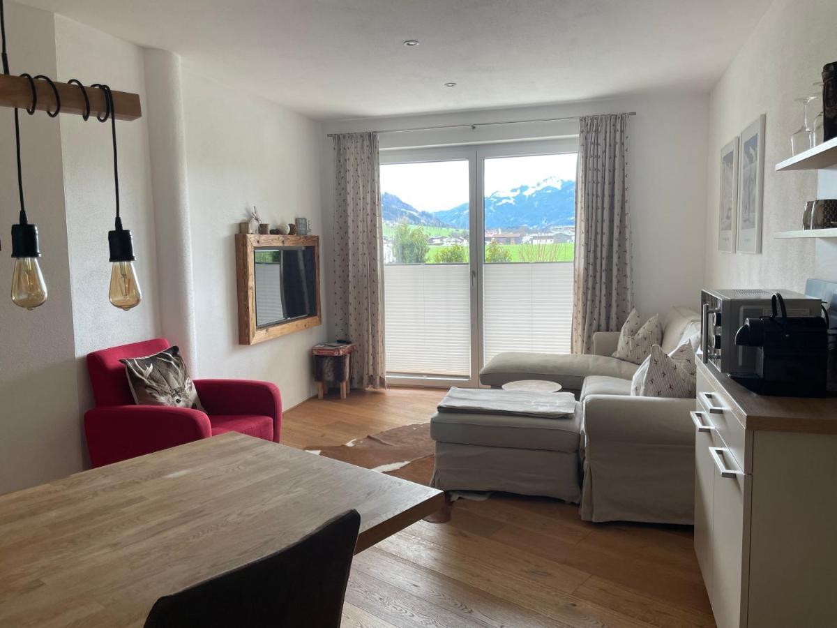 Ferienwohnung Dahoam By Tani Oberndorf in Tirol Exterior foto